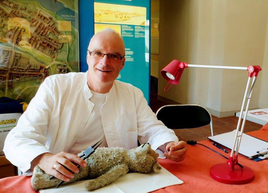 Teddy-Doktor Lutz Reike