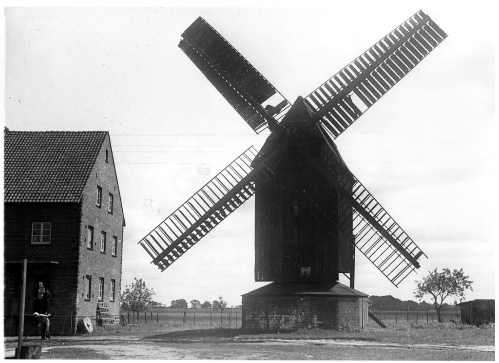 Sorgenser Bockwindmühle - um 1925