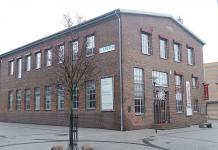 Stadt Lehrte informiert – Haftung und Versicherung im Ehrenamt © Udo Leiser at de.wikipedia