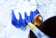 Sicherheit geht vor – Lehrte ruft zu umsichtigem Winterdienst auf Bild von fxquadro auf Freepik